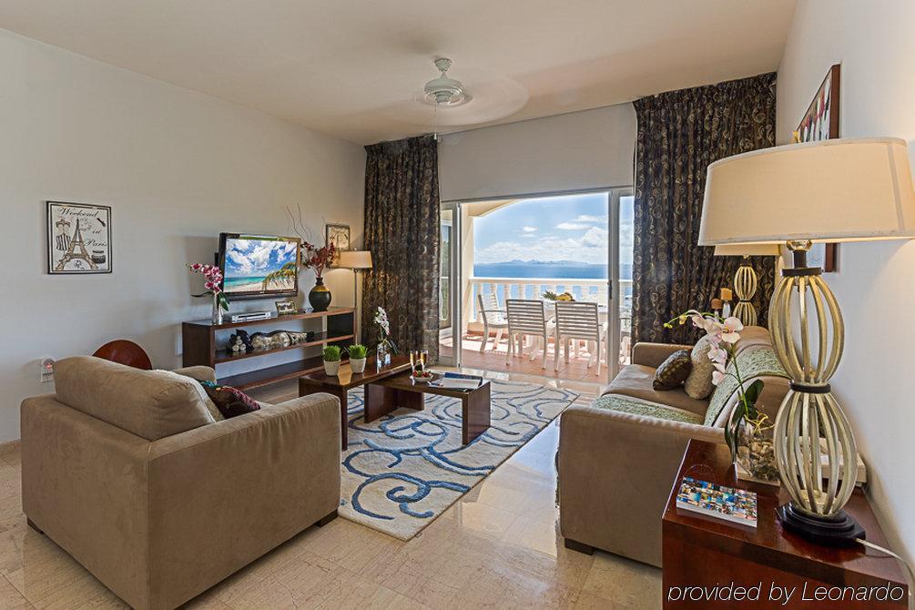 Princess Heights Luxury Condo Hotel Oyster Pond Екстер'єр фото