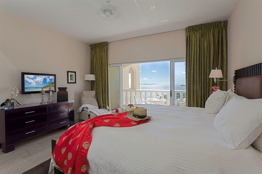 Princess Heights Luxury Condo Hotel Oyster Pond Екстер'єр фото